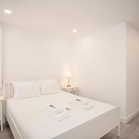Liiiving In - Ribeira Riverside Apartamento Oporto